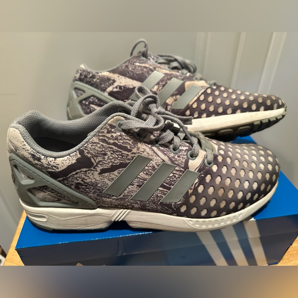 Men’s Adidas ZX flux Weave Prism Size 10